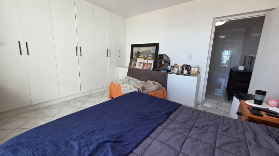 5 Bedroom Property for Sale in Dana Bay Western Cape